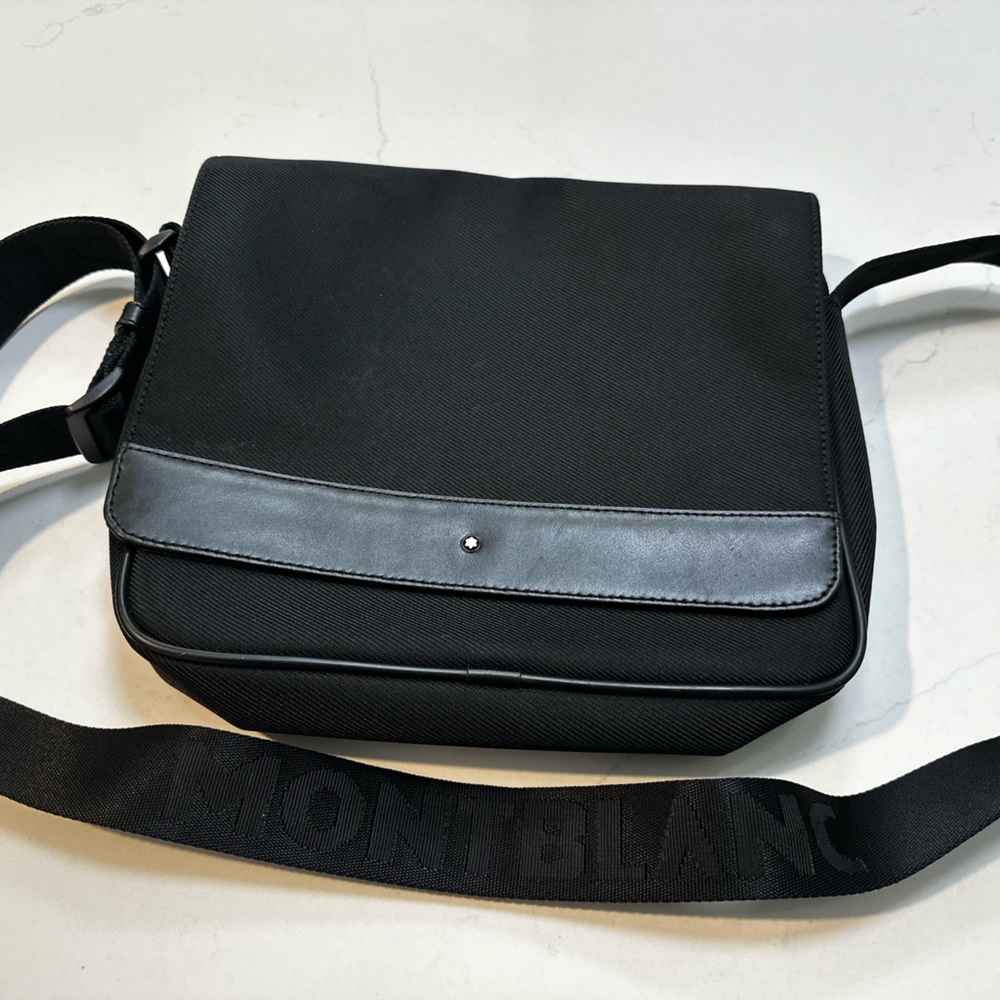 Montblanc Nightflight Messenger Jet Black Nylon Like New
